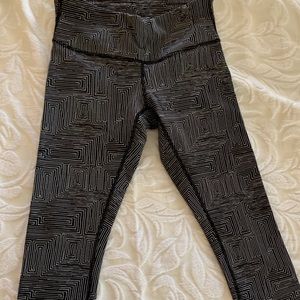 Lululemon INVIGORATE capri leggings, size 4